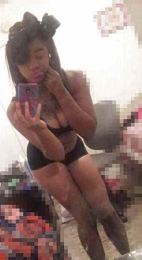 25P Big booty black teens