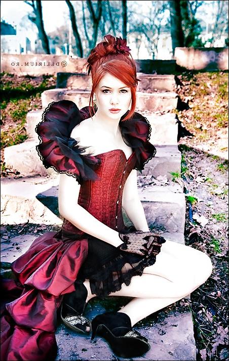 25P More corsets, leather, latex and lace.