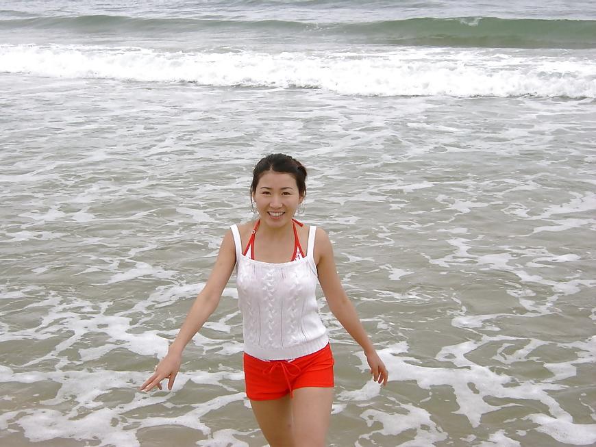15P Korean GF naked photos on holidays