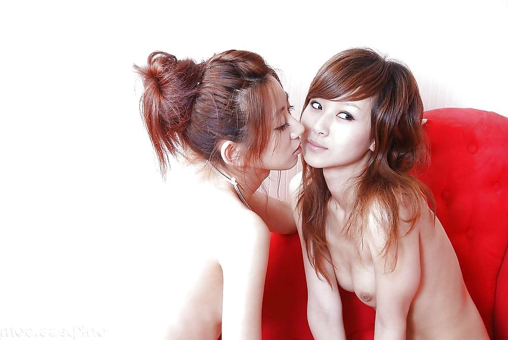 10P Asian Lesbian Teenie Set