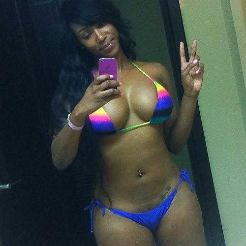 25P ALL KINDS OF MATURE BLACK WOMEN PT.38