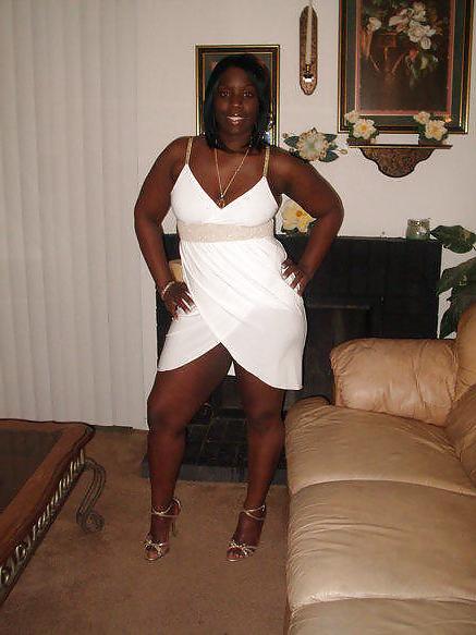 25P ALL KINDS OF MATURE BLACK WOMEN PT.38