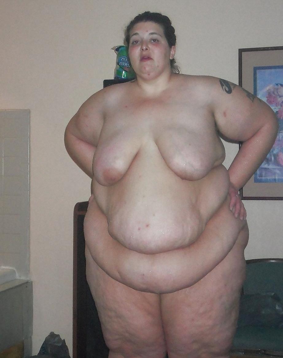 25P BBW's Showering