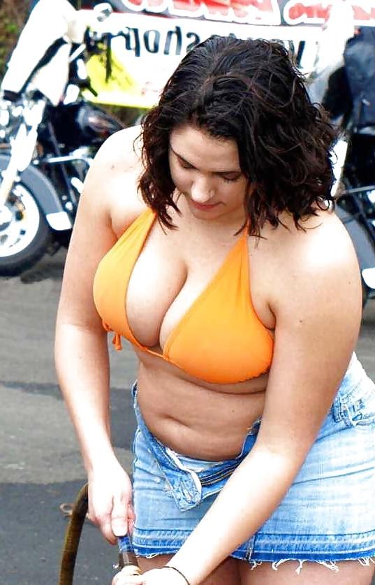 19P Candid BBW Favories
