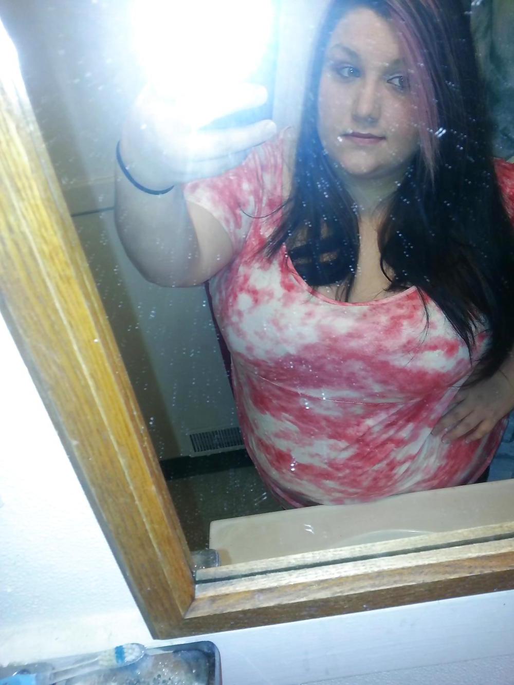 8P Amateur BBW huge tits