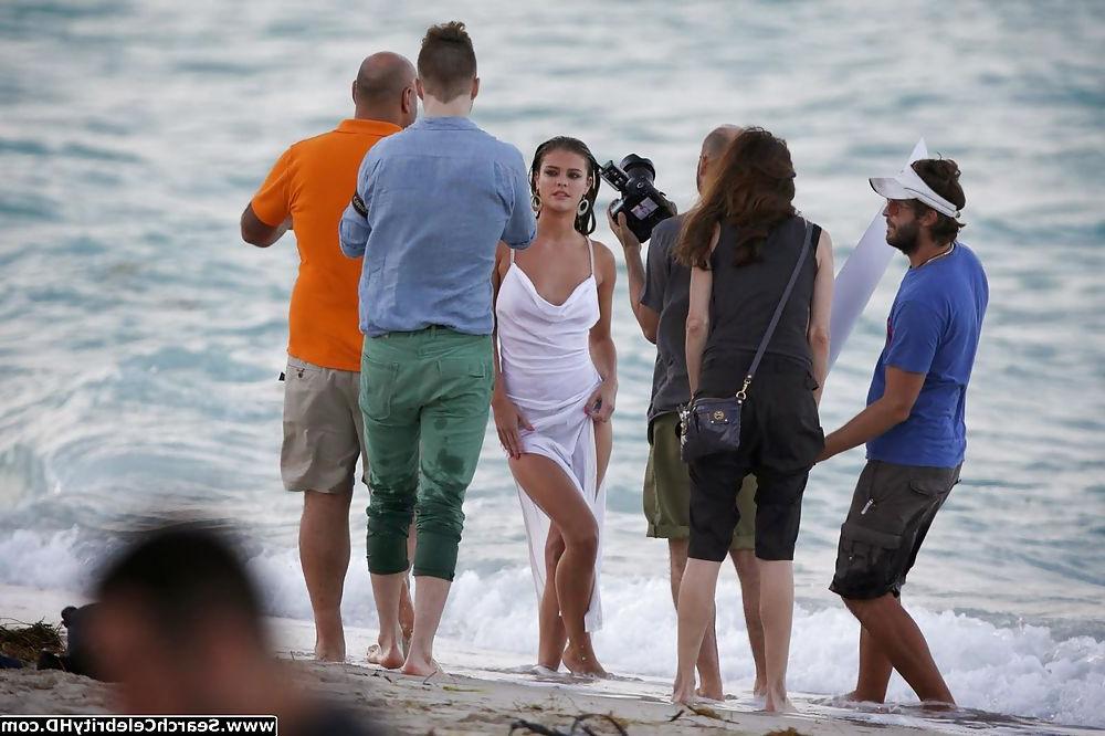 25P Nina Agdal Nipple Slipping Photoshoot In Miami
