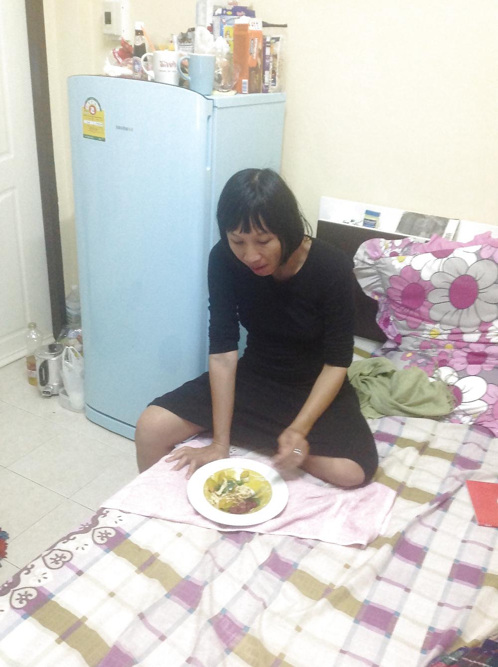10P Asian whore wife !!