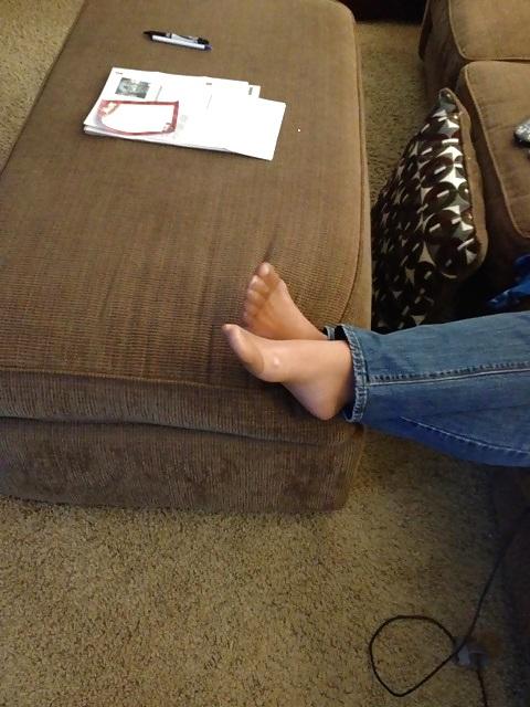 11P More candids of my pantyhose feet and toes.