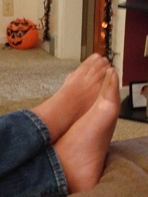 11P More candids of my pantyhose feet and toes.