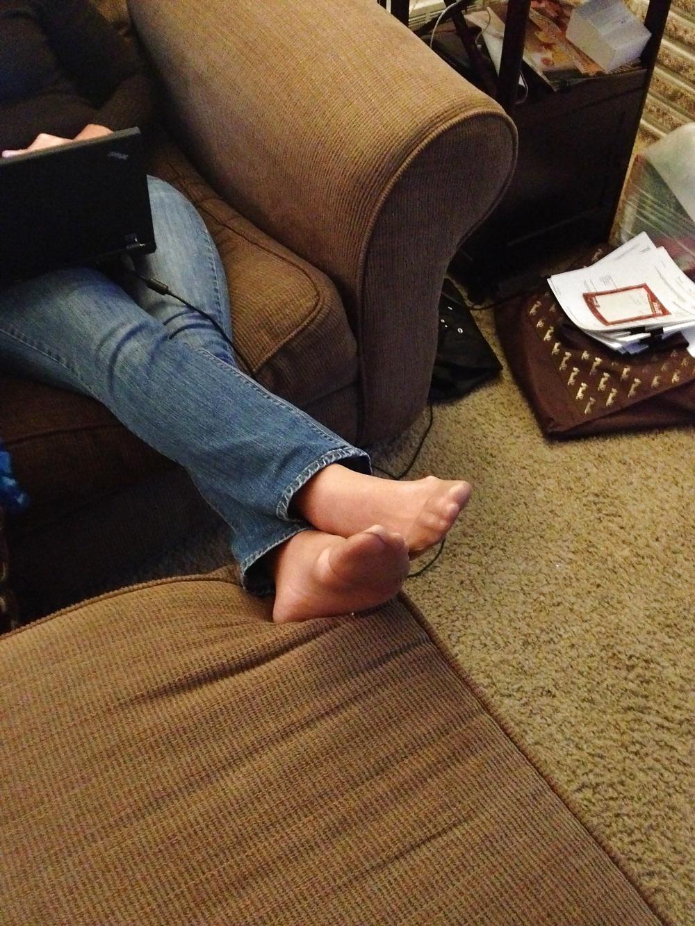 11P More candids of my pantyhose feet and toes.