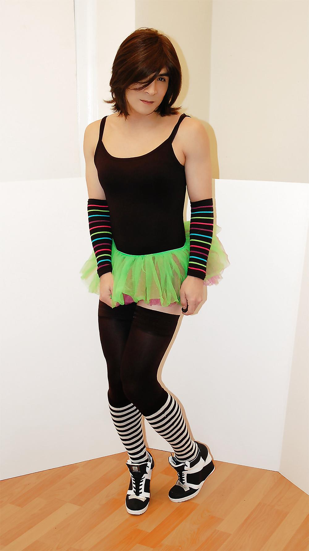 25P Cute & Naughty Michaela