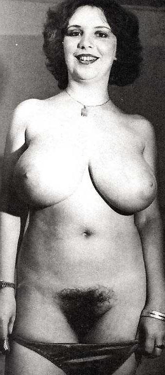 10P Retro Tits 06