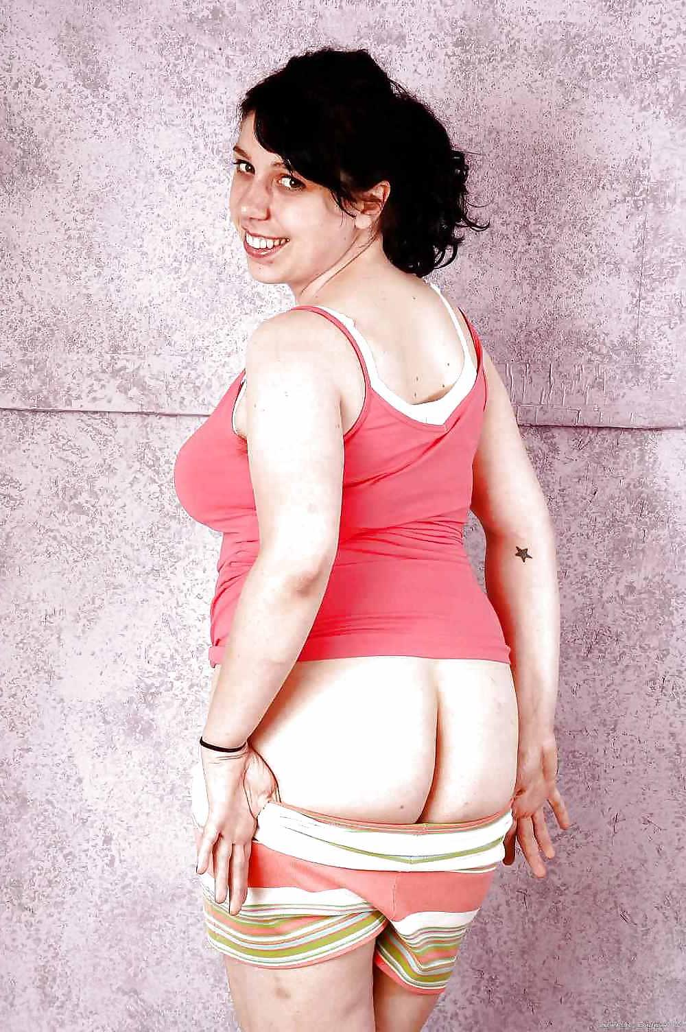 25P Grannies BBW Matures #51