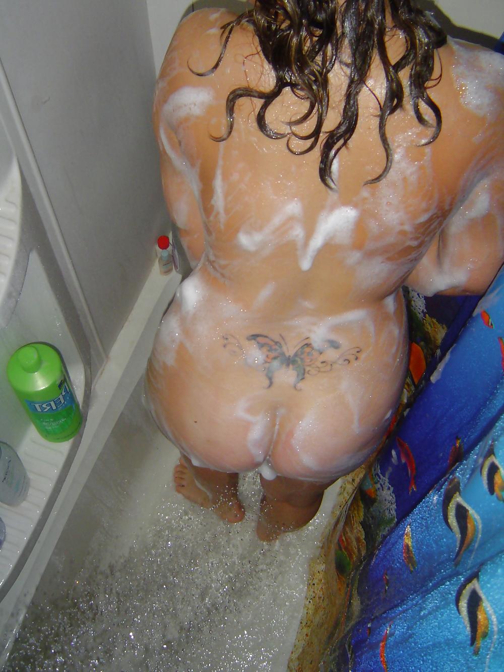 12P Wife in the shower...
