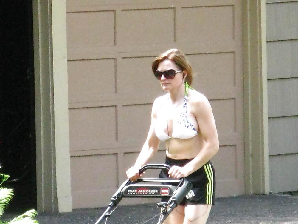11P Neighbor cutting her lawn