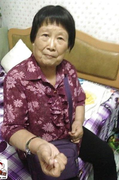 9P Horny Asian Grannies