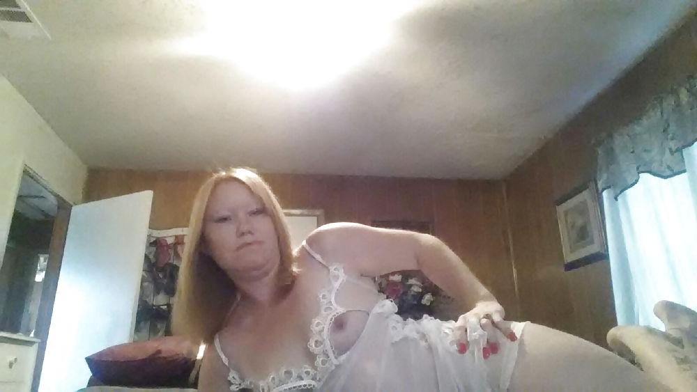 22P Kink and Lace