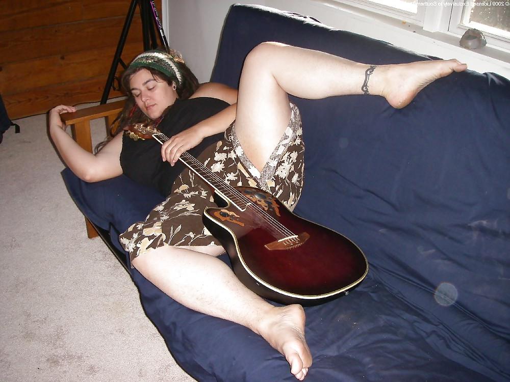 25P Hairy BBW Hippy DreamGirl