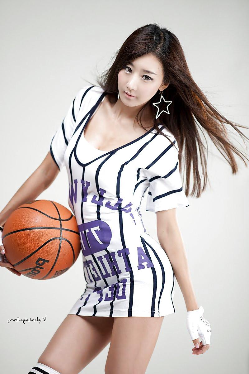 9P Korean girls non nude collection