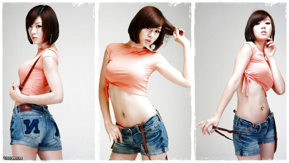 9P Korean girls non nude collection