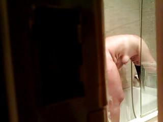 25P Wife shower