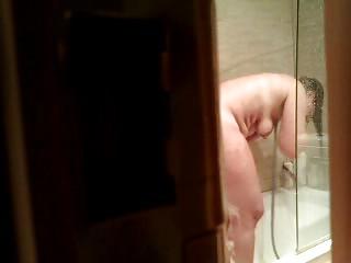 25P Wife shower