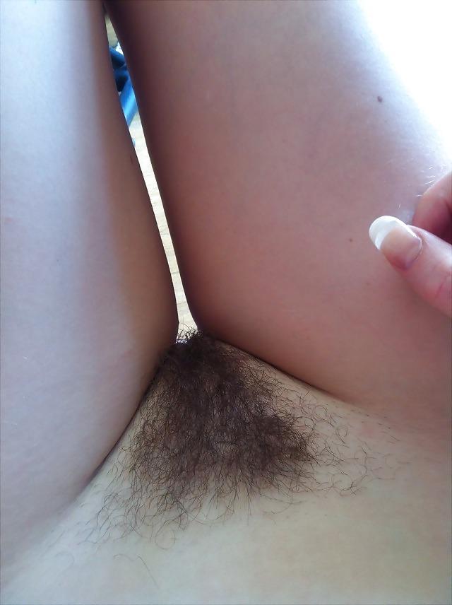 25P Real Women with their Pubic Hair