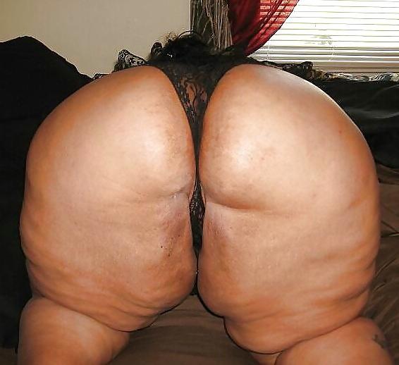 25P Bbw asses bent over