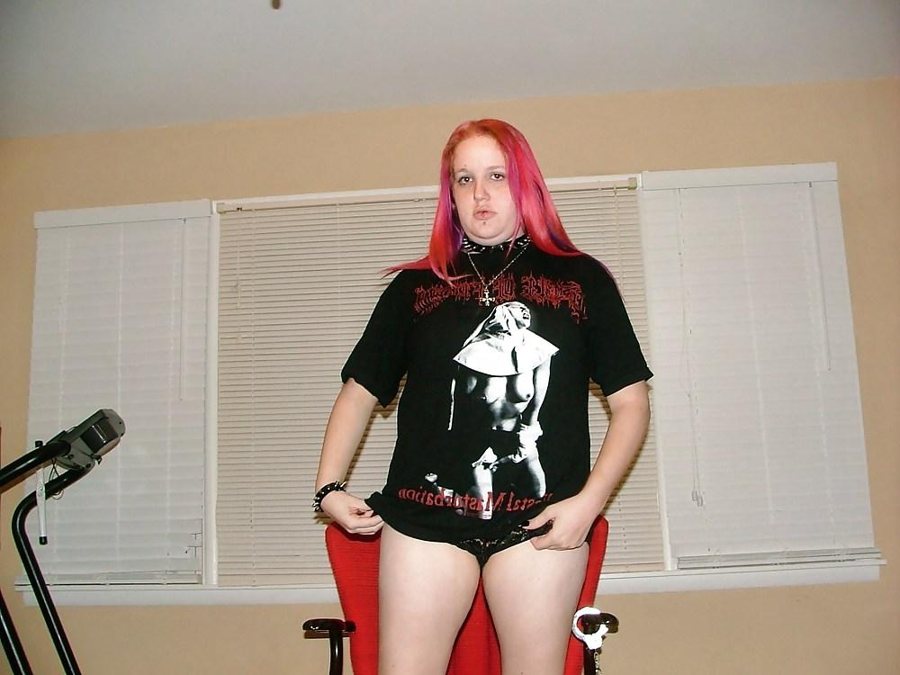25P Gothic Ex-Wife (1) Leg and Foot Fetish