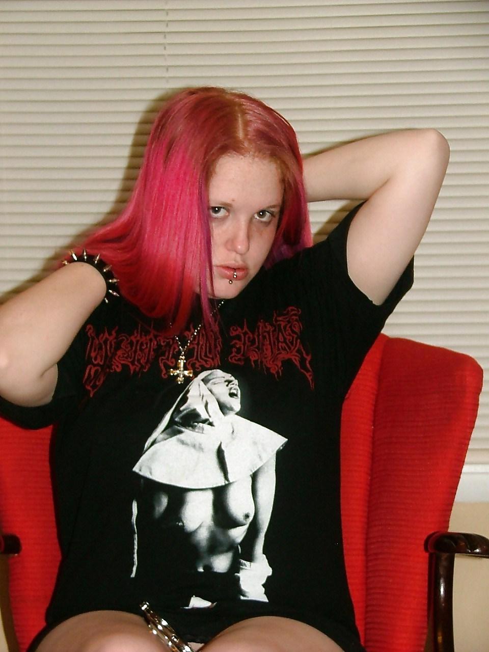 25P Gothic Ex-Wife (1) Leg and Foot Fetish