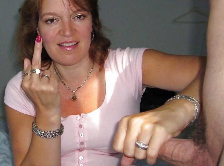 25P Cucking - Giving Their Men The Finger