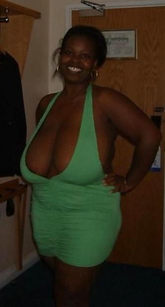 25P ALL KINDS OF MATURE BLACK WOMEN PT.42