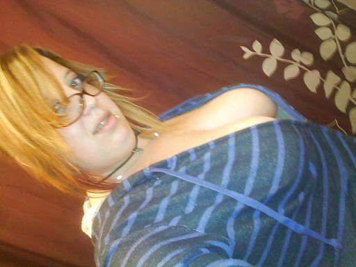 7P Nerdy tits! 