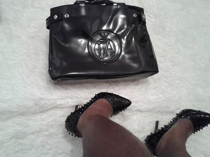 24P French Black Ebony Bonasses