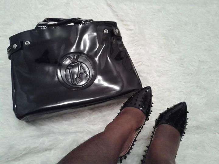 24P French Black Ebony Bonasses
