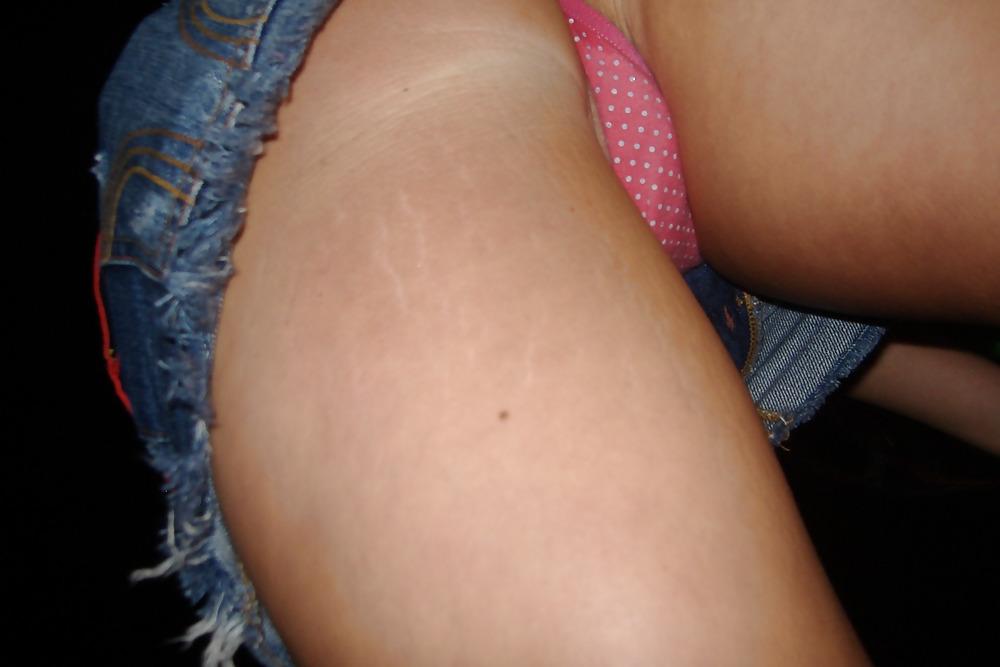 25P Voyeur candid upskirt downblouse thongs cleavage legs asses