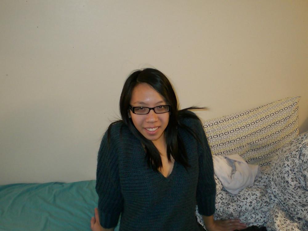25P Asian ex girlfriend in pantyhose