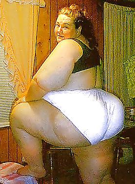 23P Bbw asses bent over 2