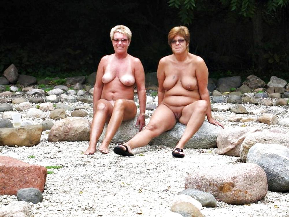 24P Nude BBW