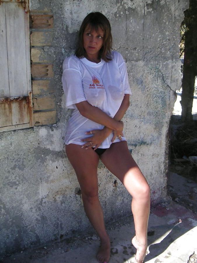 14P British wet shirt