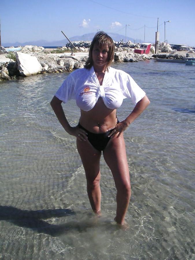 14P British wet shirt