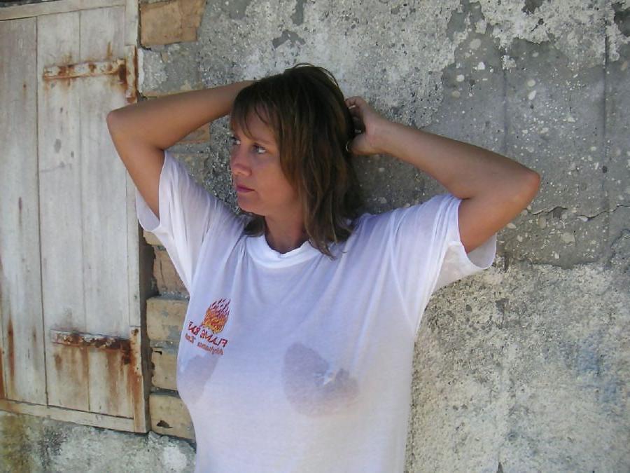 14P British wet shirt