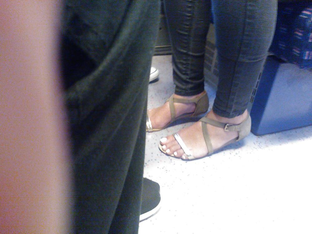 8P Stunning feet in public