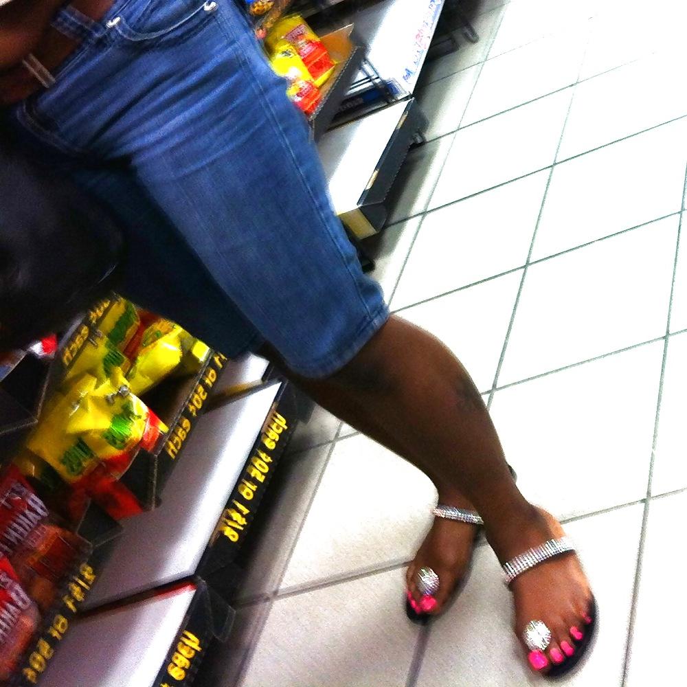 25P Legs,feet and ass