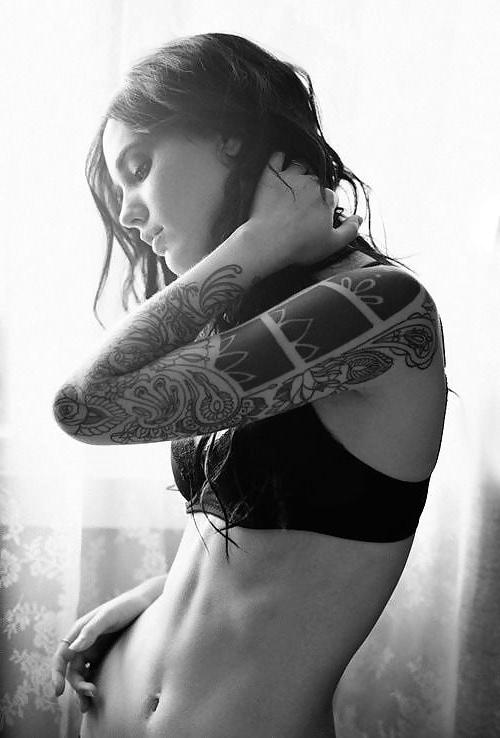 25P TATTOOS DANCING THROUGH MY HEAD...3
