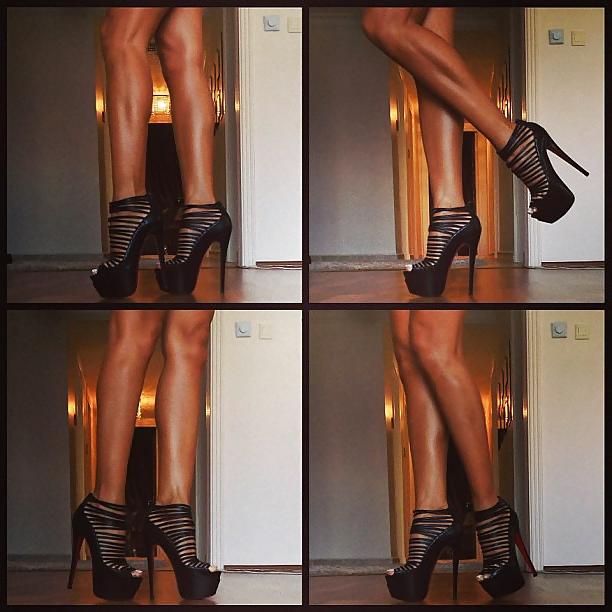 25P Turkish Tv Star Sexy & Beautiful Feets 