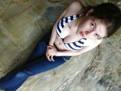 9P British Beth Holmes Leeds