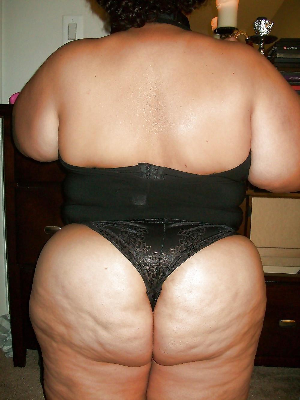 18P BBW Latin is black stockings