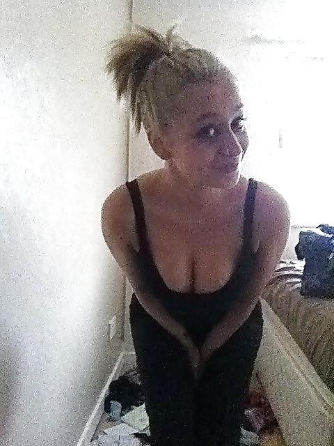 9P British slut natalie