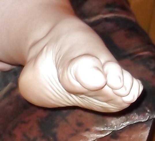 23P BBw Feet and Socks 2